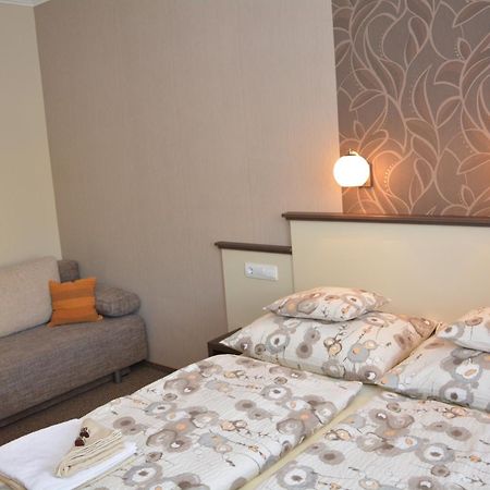 Bodza Apartmanok Eger Rom bilde