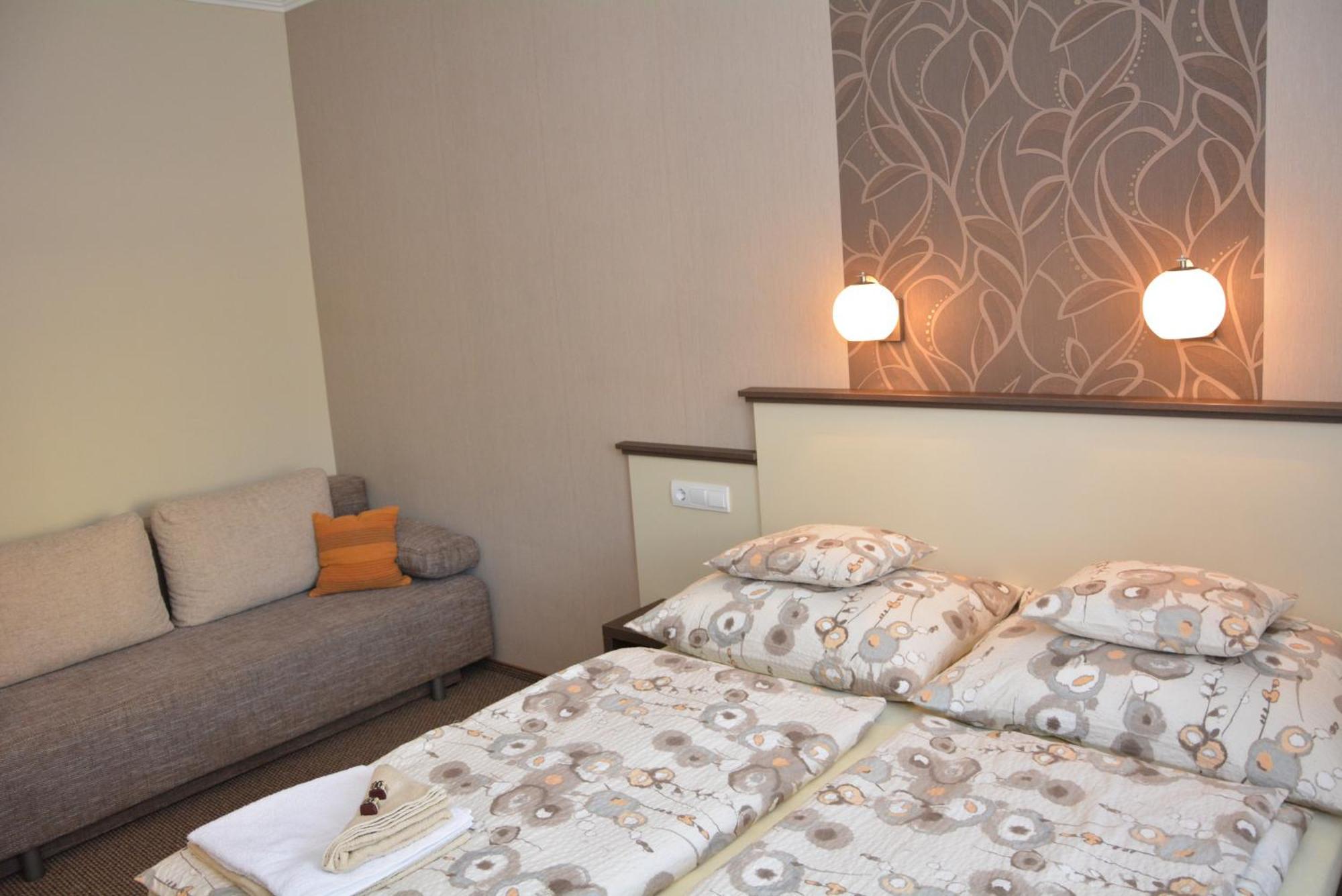 Bodza Apartmanok Eger Rom bilde
